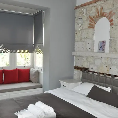 Dem Butik Alacati Alloggio in famiglia